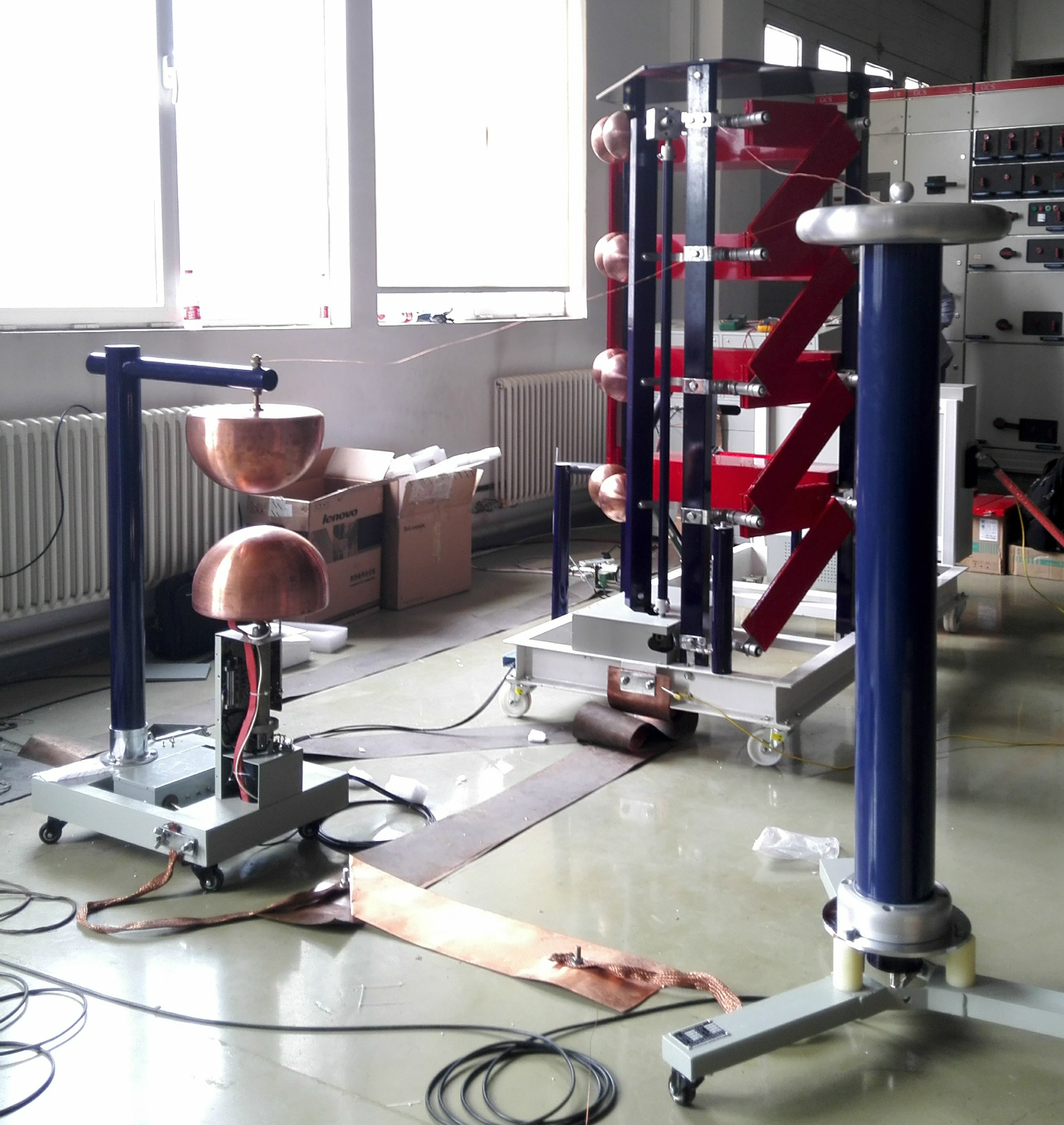 客戶沖擊電壓試驗(yàn)現(xiàn)場(chǎng) 客戶沖擊電壓試驗(yàn)現(xiàn)場(chǎng)